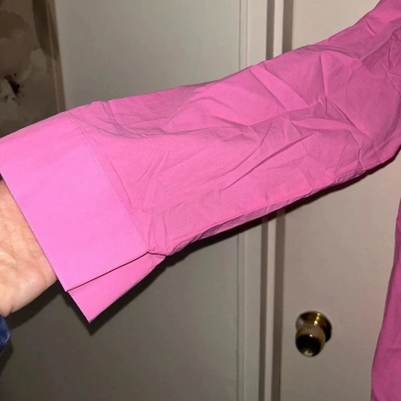 😍NWT size small women’s pink button down blouse - Picture 3 of 6